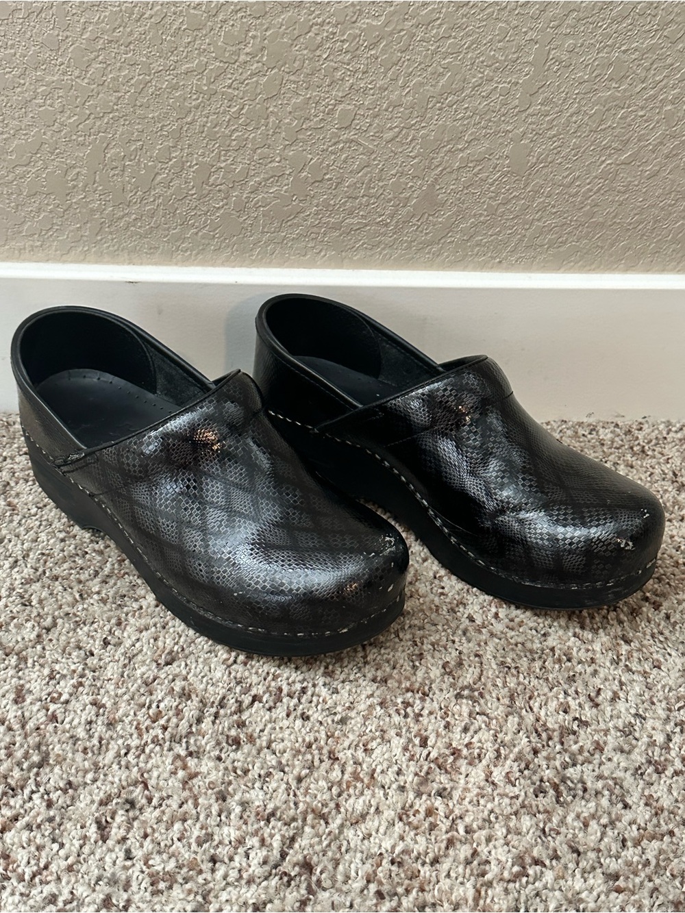 Dansko Black Women's Slip-On Patent Clogs